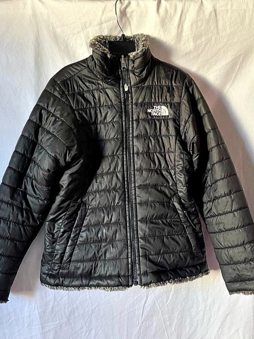 The North Face Reversible Mossbud Swirl Jacket Girls' Puffer Jacket Black size 7